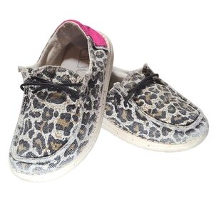 Hey Dude Wendy Youth Cheetah Print Slip-On Shoes Girls Size 10
